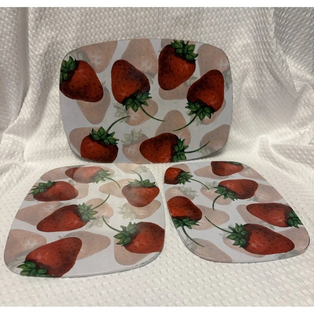 Vinatge Strawberry Tin Metal Serving Trays Set of 3 Retro Kitchen Decor Oval